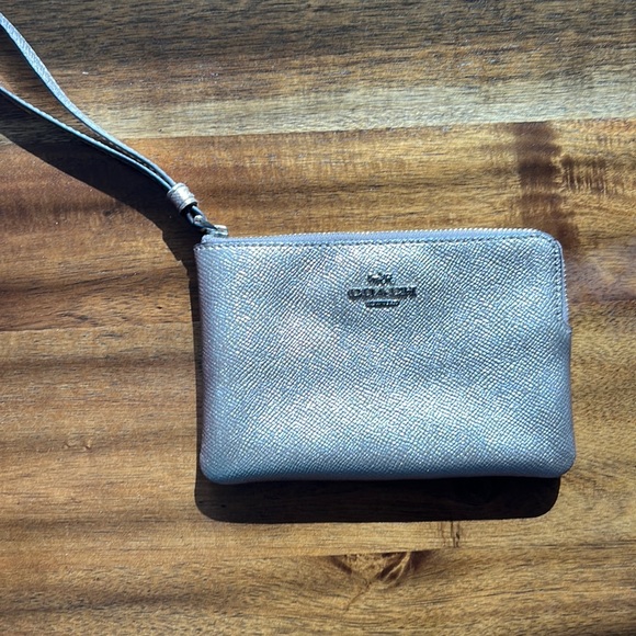 Wristlet - Picture 2 of 2